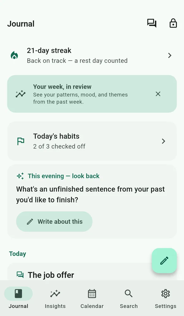 Home: a 21-day streak, today's habits and a daily prompt.